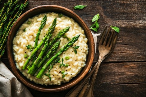Timballo di riso con asparagi e caciotta